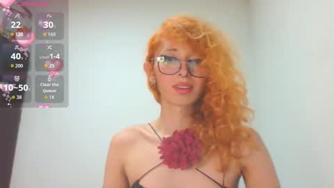 Snapshot of trixy_roses chatting on 20, 10, 2025 Trixy Rose online show from 20, 10, 2025