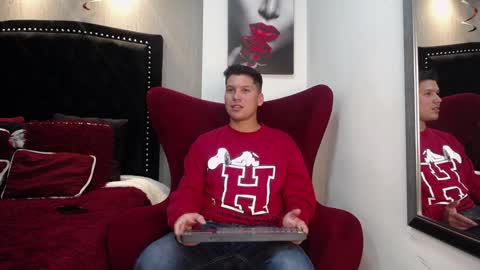 Snapshot of troy_evanss chatting on 17, 1, 2025 Troy online show from 17, 1, 2025