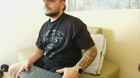 Troy online show from 17, 4, 2026