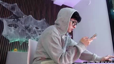 Snapshot of troy_rouge chatting on 18, 10, 2025 Troy online show from 18, 10, 2025