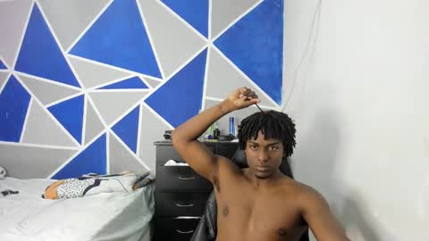 troy_stonee online show from 13, 2, 2026