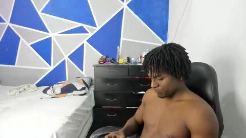 troy_stonee online show from 24, 2, 2026