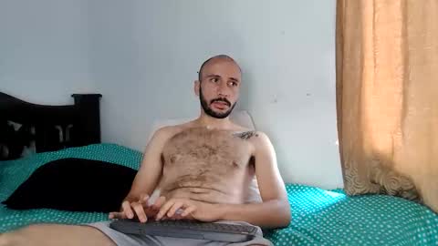 Snapshot of troytis chatting on 6, 11, 2025 Troy online show from 6, 11, 2025