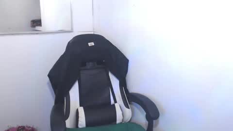 Snapshot of ts_lovelicious chatting on 7, 11, 2025 ts_lovelicious online show from 7, 11, 2025