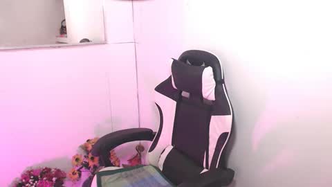 Snapshot of ts_lovelicious chatting on 11, 11, 2025 ts_lovelicious online show from 11, 11, 2025