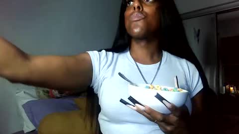 Amber White online show from 13, 1, 2025