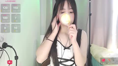 Anne Bebe online show from 15, 1, 2025