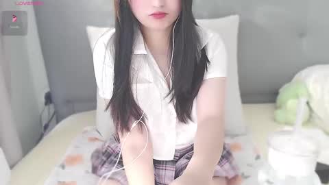 Anne Bebe online show from 22, 2, 2025