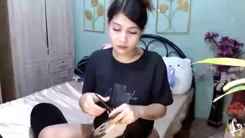 SHENA  online show from 31, 1, 2025