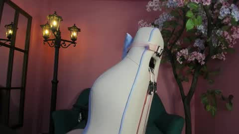  C H L O E online show from 5, 2, 2026