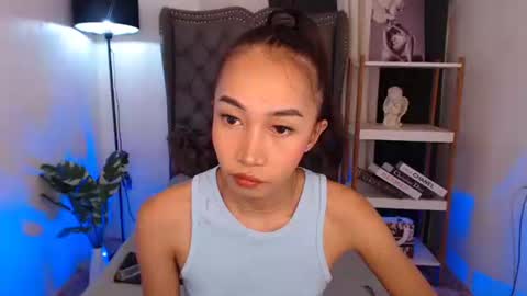 Snapshot of tskitty_girl chatting on 4, 12, 2025 tskitty_girl online show from 4, 12, 2025