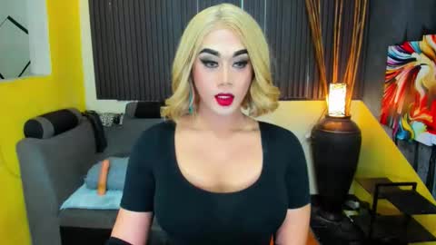 Snapshot of tsmamahmerslove chatting on 8, 1, 2026 Nicoleeee online show from 8, 1, 2026