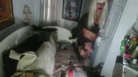 Snapshot of tsmilasdoee chatting on 11, 1, 2025 Sassy Star online show from 11, 1, 2025