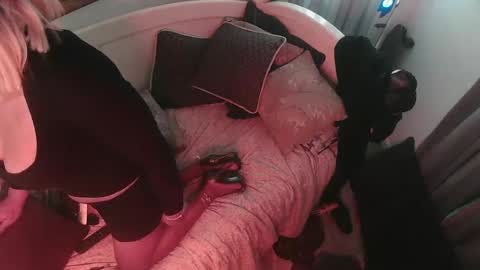 Snapshot of tsmilasdoee chatting on 22, 2, 2025 Sassy Star online show from 22, 2, 2025