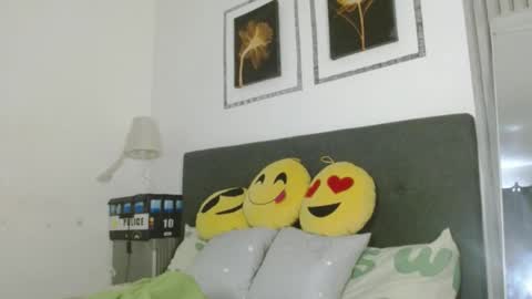 Bella Ratbu online show from 22, 1, 2025