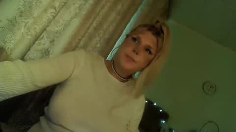 Snapshot of tspostophere chatting on 21, 10, 2025 Annika online show from 21, 10, 2025