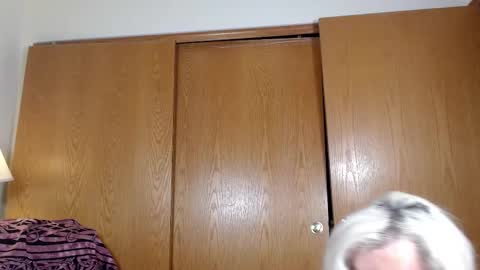 Sabrina Ravndahl online show from 19, 12, 2025