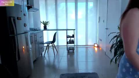 Snapshot of tsukys_spell chatting on 1, 10, 2025 Tsuky online show from 1, 10, 2025