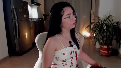 Snapshot of tsukys_spell chatting on 14, 11, 2025 Tsuky online show from 14, 11, 2025