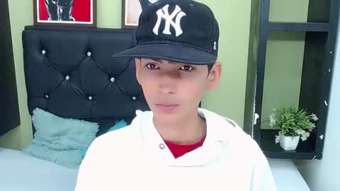 Snapshot of ttimy_x_boy chatting on 5, 1, 2025 ttimy online show from 5, 1, 2025