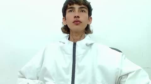 Snapshot of ttimy_x_boy chatting on 24, 11, 2025 ttimy online show from 24, 11, 2025