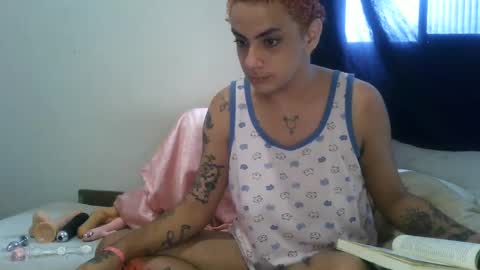 Snapshot of ttransviado chatting on 30, 9, 2025 Nique online show from 30, 9, 2025