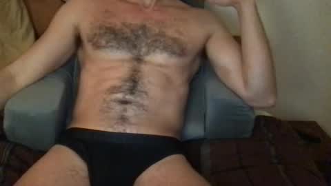 Snapshot of tuck_the_pup chatting on 20, 5, 2026 Tuck online show from 20, 5, 2026