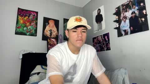 Snapshot of tuenkim_ chatting on 23, 12, 2024 tuenkim_ online show from 23, 12, 2024