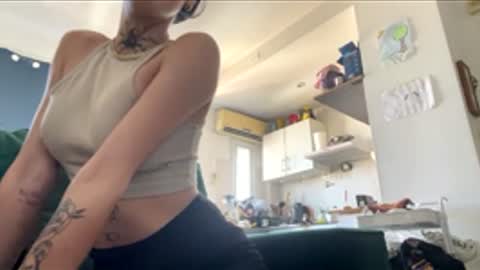 tufelicidadprimero1 online show from 4, 3, 2026