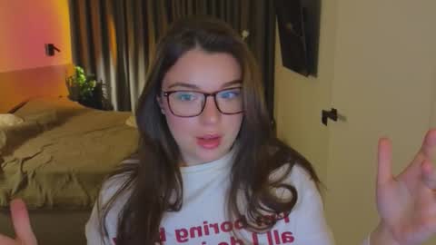 Ariana online show from 3, 11, 2025