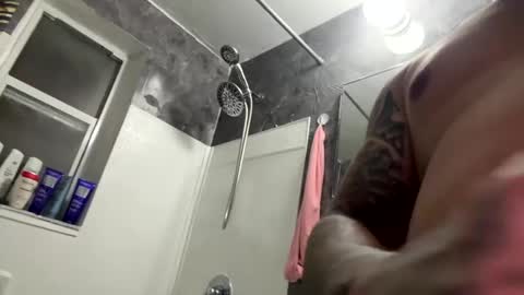 tuvo611077 online show from 3, 1, 2025