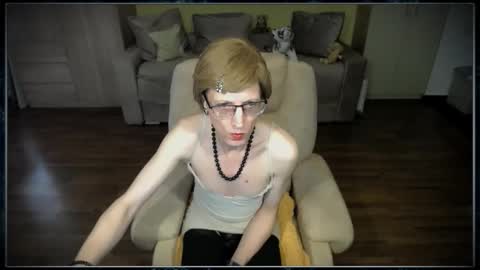 Snapshot of tvclementine chatting on 5, 3, 2026 Clementine online show from 5, 3, 2026