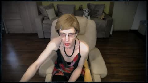 Snapshot of tvclementine chatting on 9, 3, 2026 Clementine online show from 9, 3, 2026