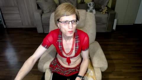 Snapshot of tvclementine chatting on 25, 3, 2026 Clementine online show from 25, 3, 2026