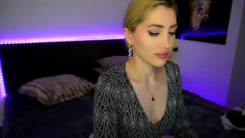 Snapshot of tweety_twist chatting on 26, 2, 2025 MayCarrey online show from 26, 2, 2025