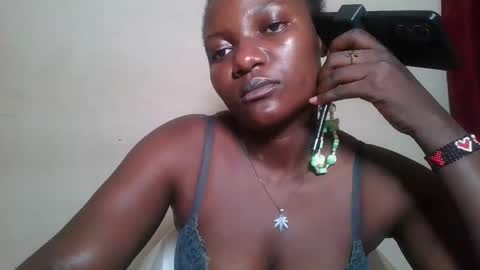 Snapshot of twerker_lyly chatting on 1, 11, 2025 twerker_lyly online show from 1, 11, 2025