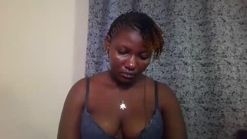 Snapshot of twerker_lyly chatting on 12, 11, 2025 twerker_lyly online show from 12, 11, 2025