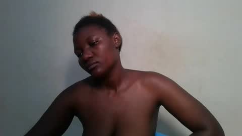 Snapshot of twerker_lyly chatting on 13, 12, 2025 twerker_lyly online show from 13, 12, 2025