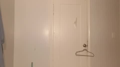 Snapshot of twest84 chatting on 29, 10, 2025 twest84 online show from 29, 10, 2025