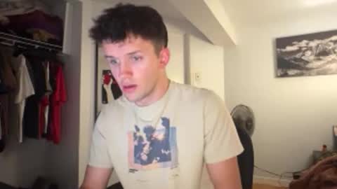 Snapshot of twink2048 chatting on 14, 12, 2025 twink2048 online show from 14, 12, 2025