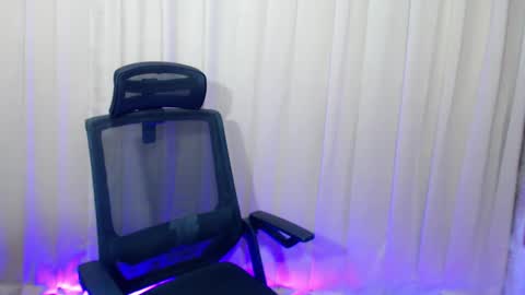 twink_clint online show from 4, 3, 2025