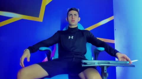 Snapshot of twink_scott19 chatting on 12, 11, 2025 twink_scott19 online show from 12, 11, 2025