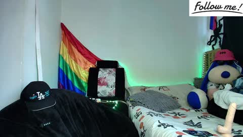 Snapshot of twink_sebas_ chatting on 14, 12, 2024 Bad boy sebastian online show from 14, 12, 2024