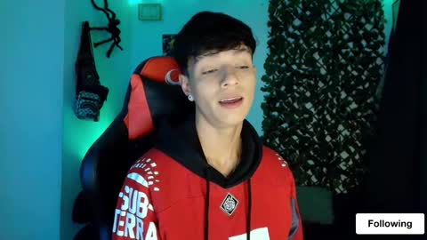 Snapshot of twink_sebas_ chatting on 10, 2, 2025 Bad boy sebastian online show from 10, 2, 2025