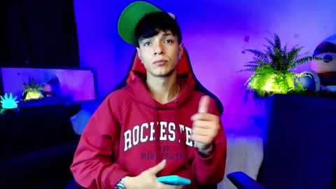 Snapshot of twink_sebas_ chatting on 10, 10, 2025 Bad boy sebastian online show from 10, 10, 2025
