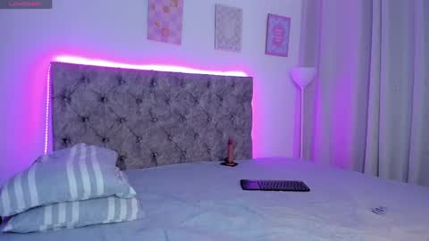 twinksboys_23 online show from 15, 4, 2026