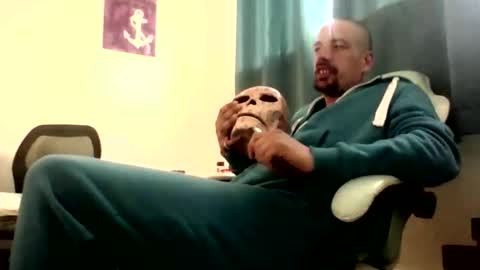 twistedbunny89 online show from 9, 4, 2026