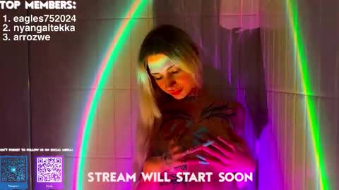 Snapshot of twl8vibe chatting on 12, 1, 2026 Molly and Nick online show from 12, 1, 2026