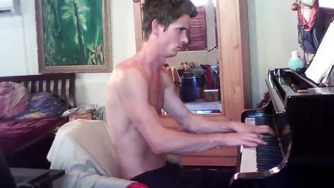 Snapshot of twoforallprivate chatting on 4, 1, 2025 TobeBritta online show from 4, 1, 2025