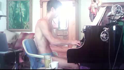 Snapshot of twoforallprivate chatting on 14, 12, 2025 TobeBritta online show from 14, 12, 2025